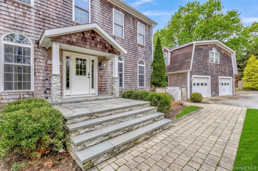 26 Box Tree Road East Quogue, NY 11942