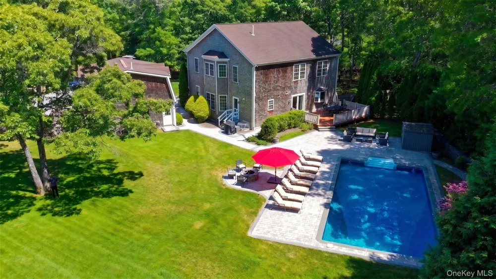 26 Box Tree Road East Quogue, NY 11942