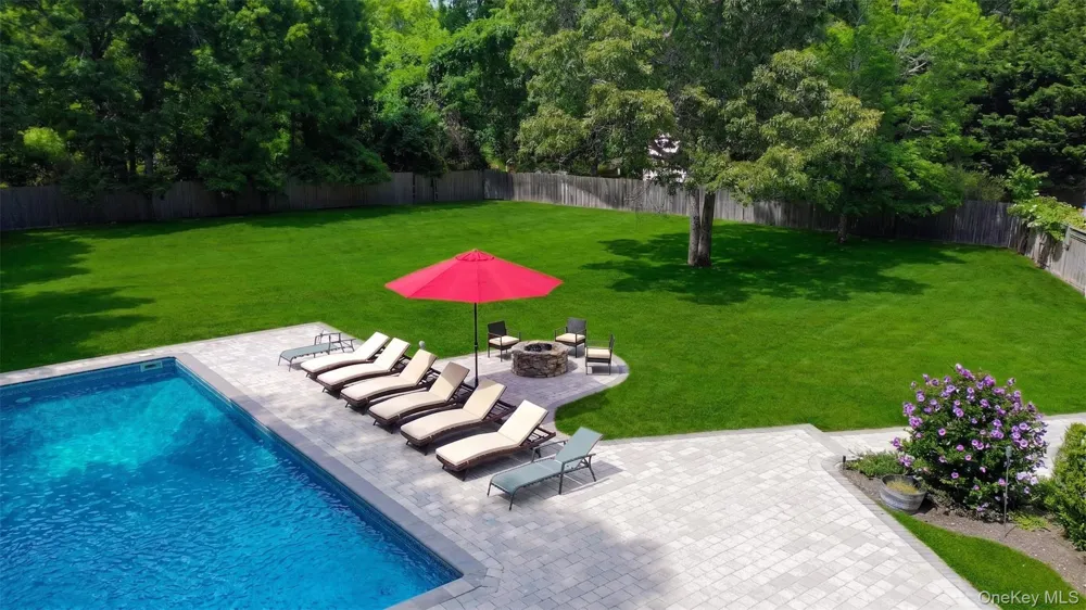 26 Box Tree Road East Quogue, NY 11942