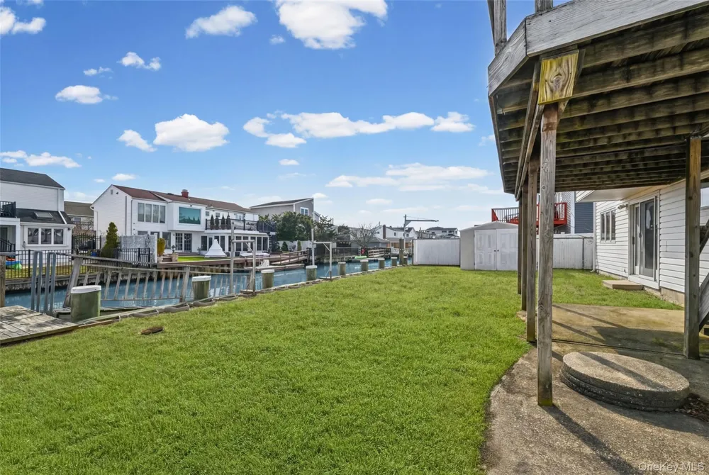 3727 Oceanside Road E Oceanside, NY 11572