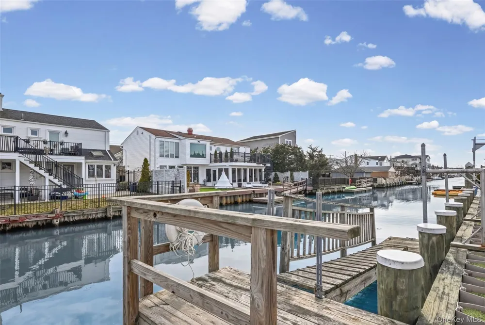 3727 Oceanside Road E Oceanside, NY 11572