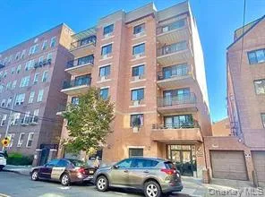 91-06 Whitney Avenue #6A Elmhurst, NY 11373