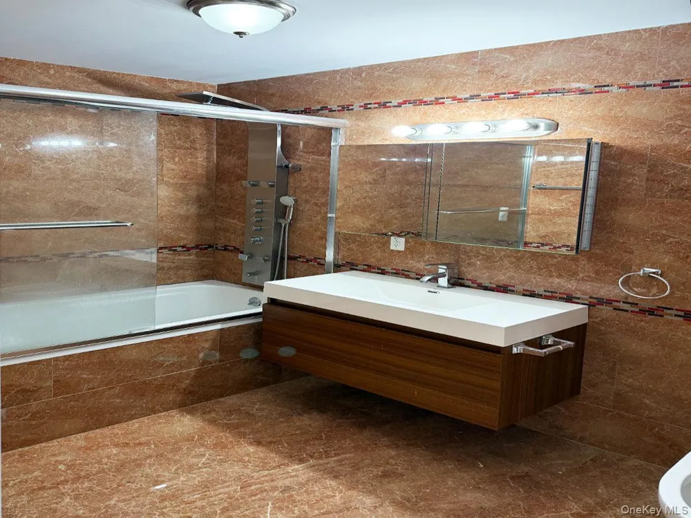 63-36 99th street  #4H Rego Park, NY 11374