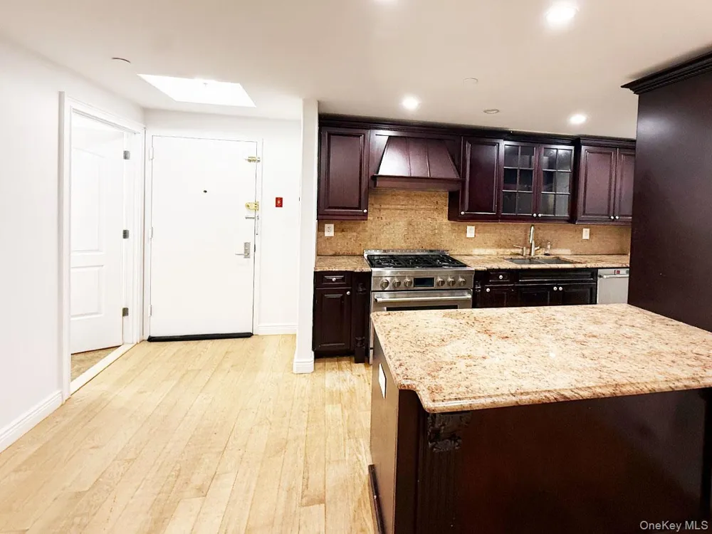 63-36 99th street  #4H Rego Park, NY 11374