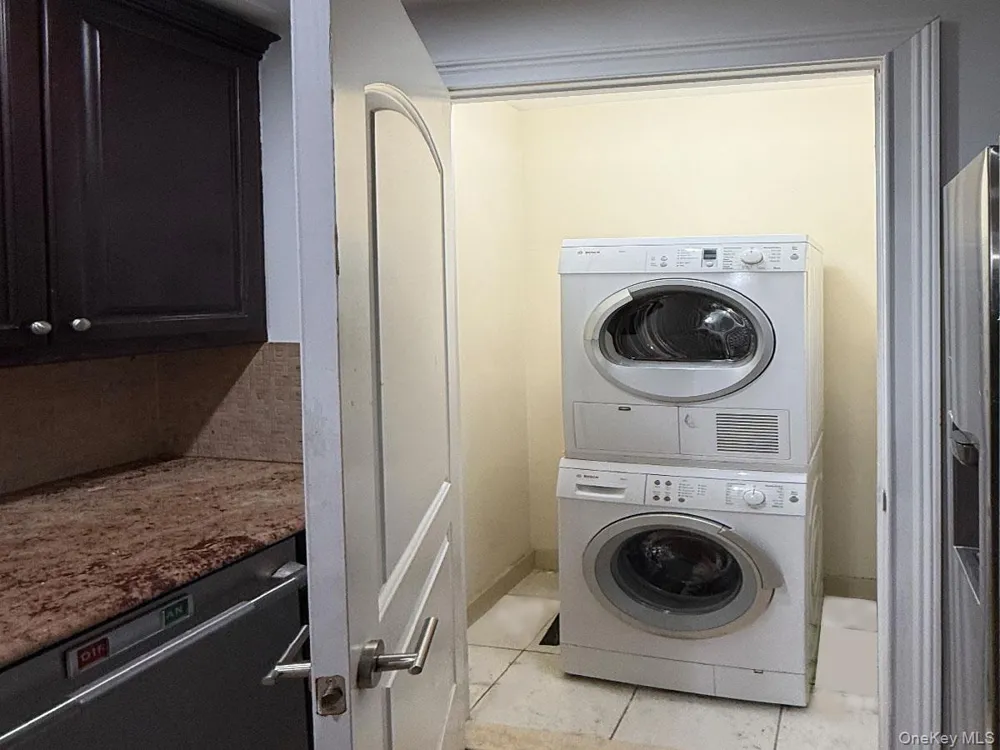 63-36 99th street  #4H Rego Park, NY 11374