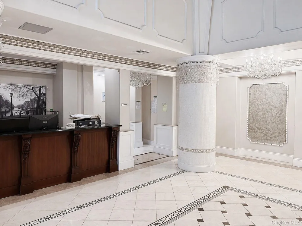 63-36 99th street  #4H Rego Park, NY 11374