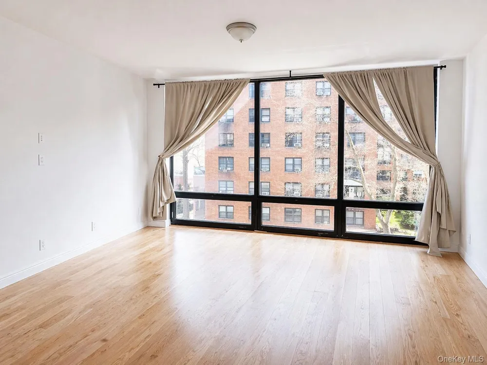 63-36 99th street  #4H Rego Park, NY 11374