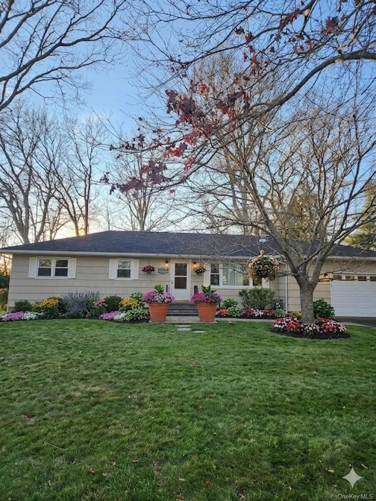 290 Gull Pond Lane Greenport, NY 11944