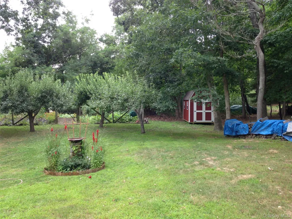 290 Gull Pond Lane Greenport, NY 11944