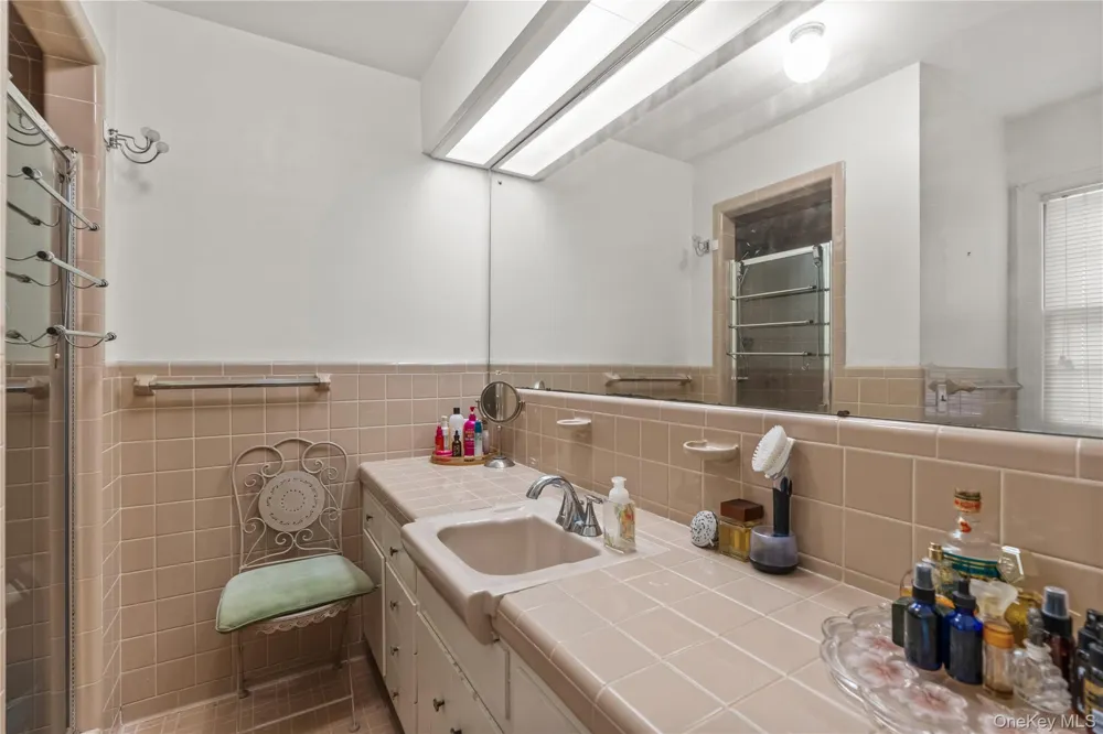 18 Devon Road Bronxville, NY 10708