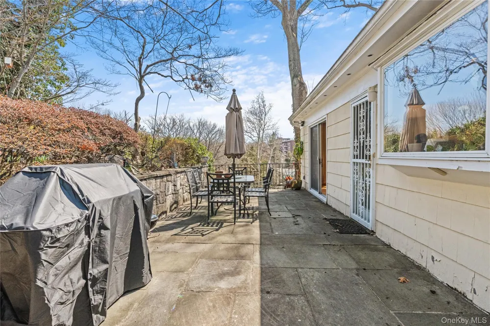 18 Devon Road Bronxville, NY 10708