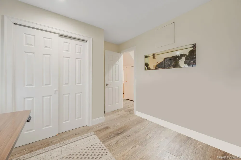 677 S 9th Street Lindenhurst, NY 11757