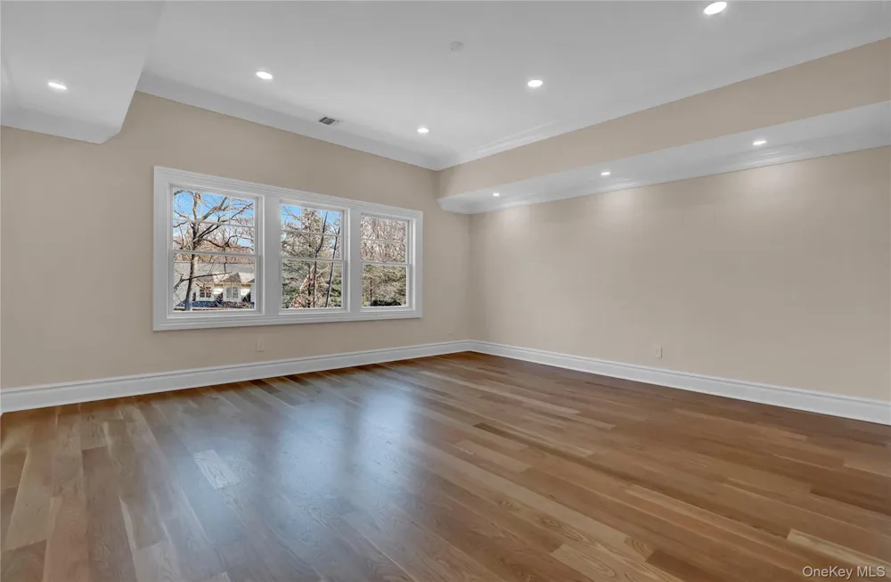 541 Split Rock Road Syosset, NY 11791