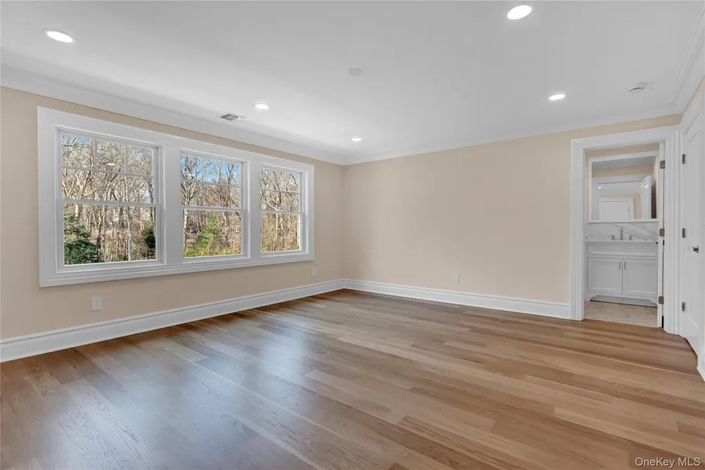 541 Split Rock Road Syosset, NY 11791