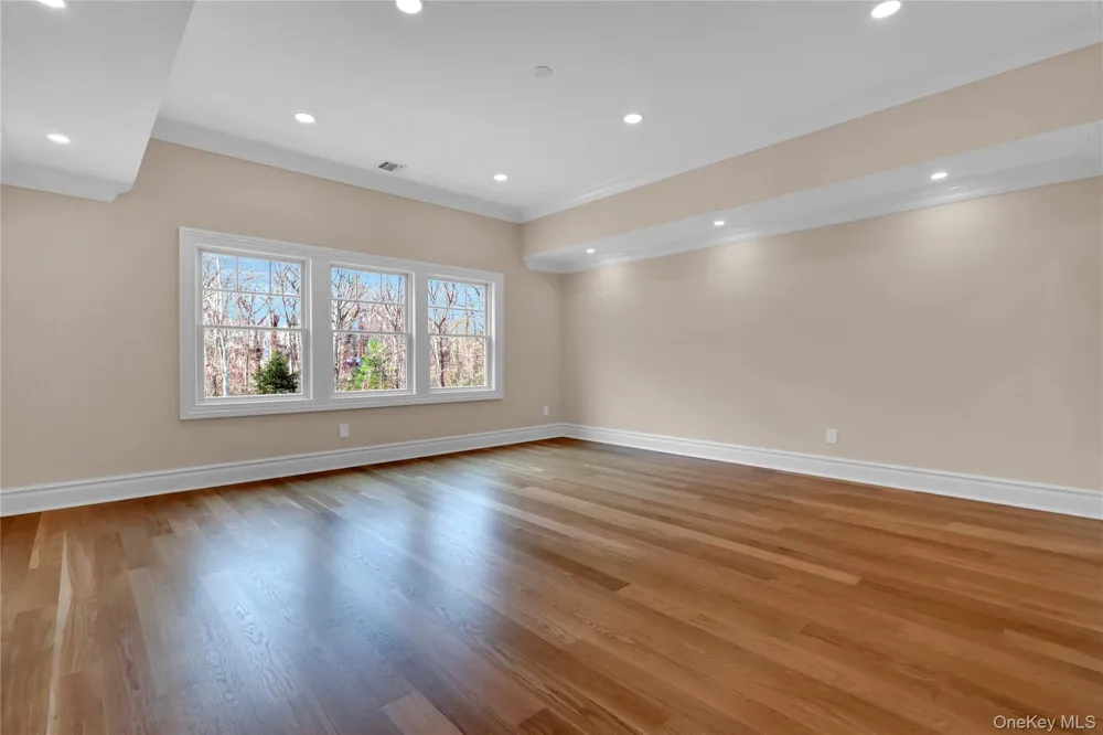 541 Split Rock Road Syosset, NY 11791