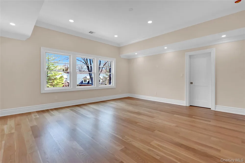541 Split Rock Road Syosset, NY 11791