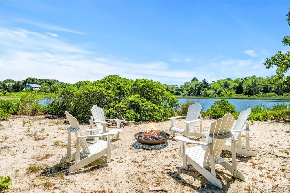 12 Terry Dr. Shelter Island, NY 11964