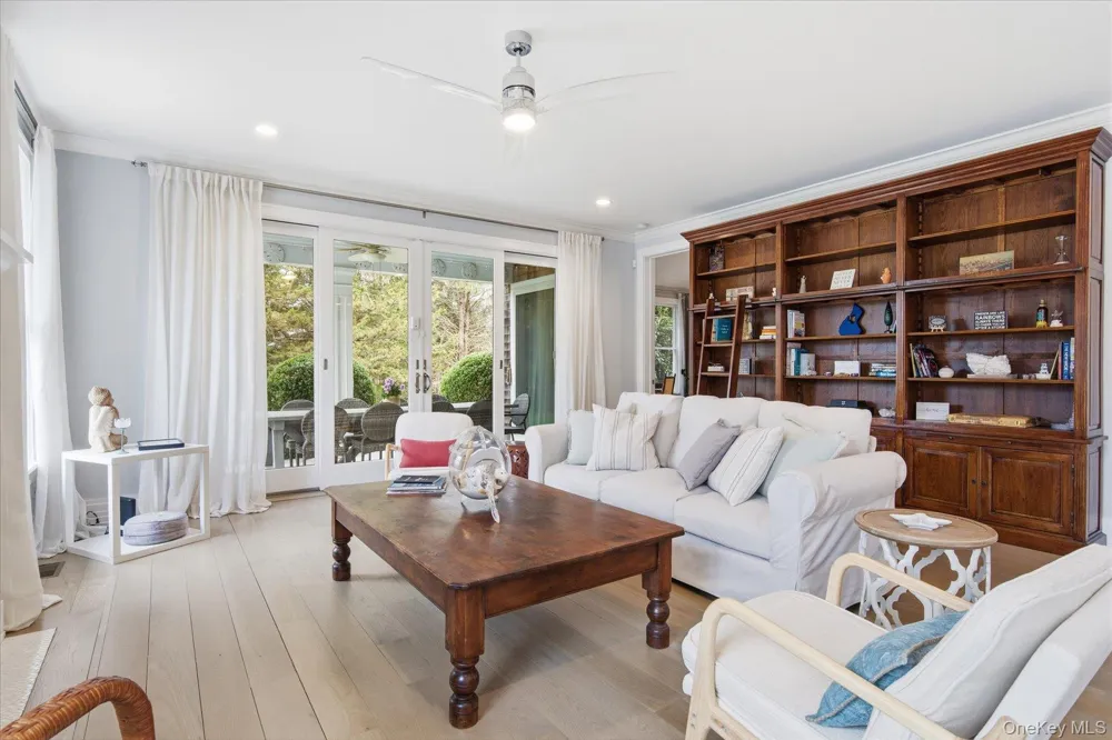 12 Terry Dr. Shelter Island, NY 11964