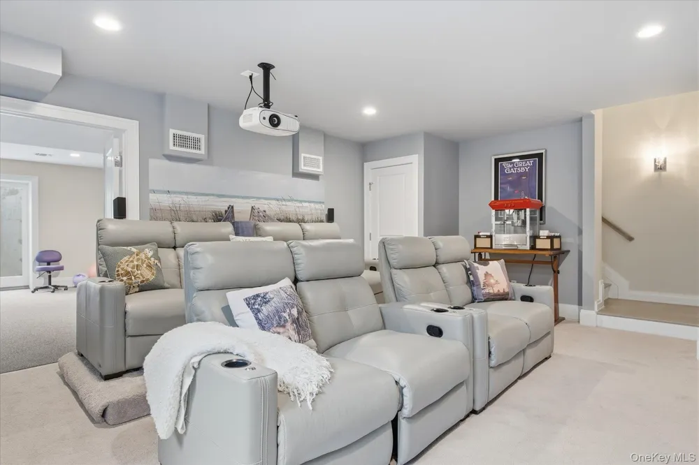 12 Terry Dr. Shelter Island, NY 11964