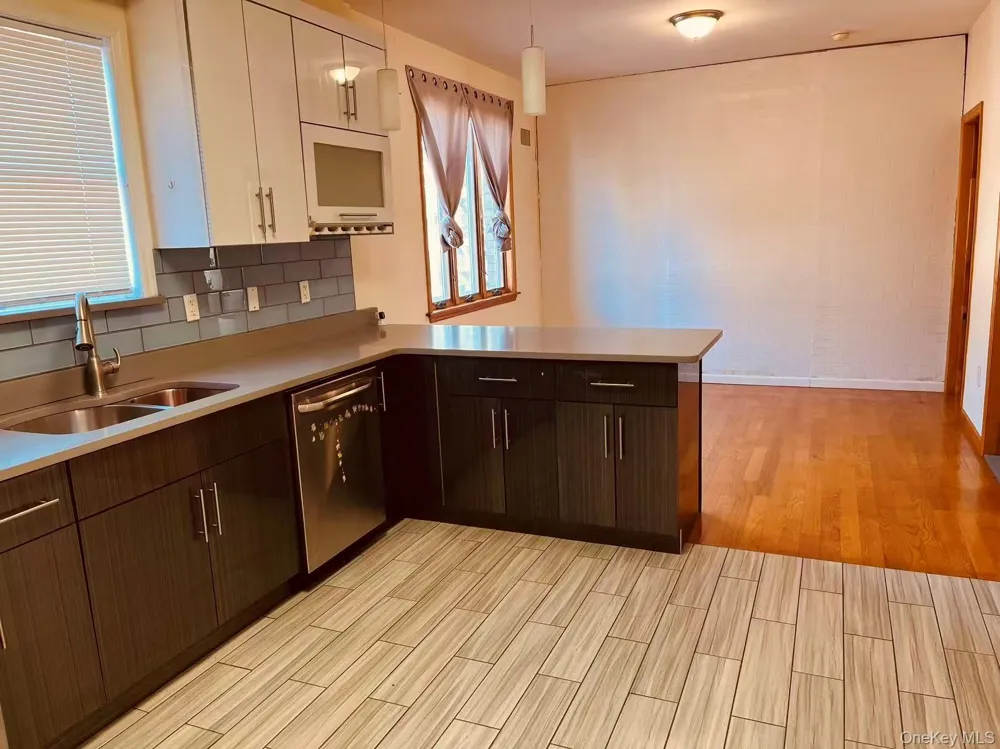 70-10 172nd Street Fresh Meadows, NY 11365