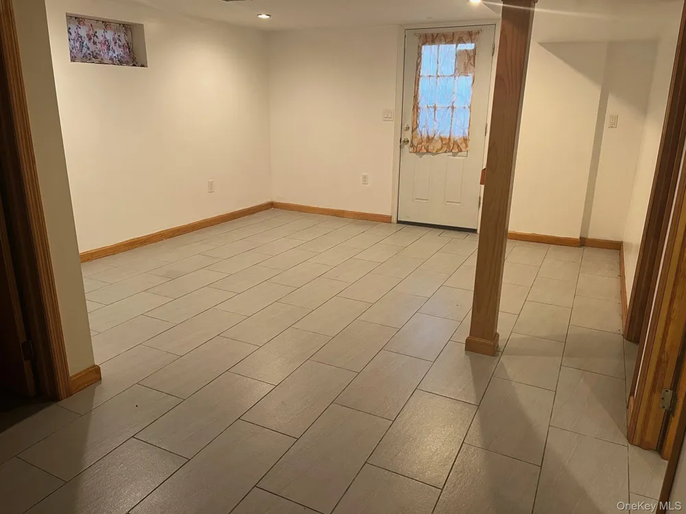 70-10 172nd Street Fresh Meadows, NY 11365