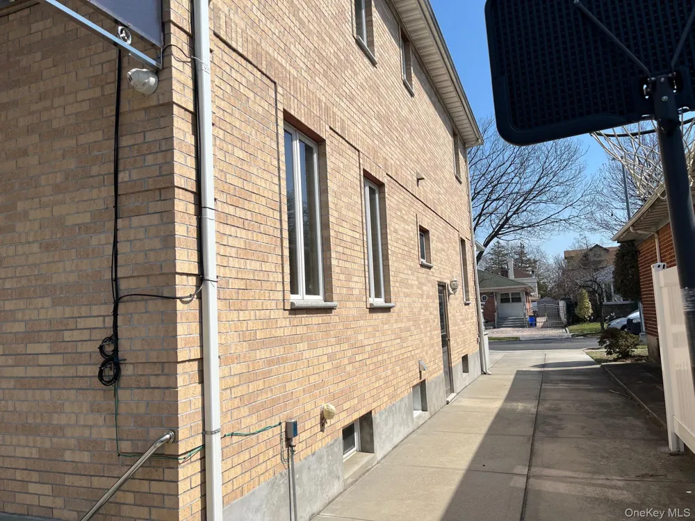 70-10 172nd Street Fresh Meadows, NY 11365