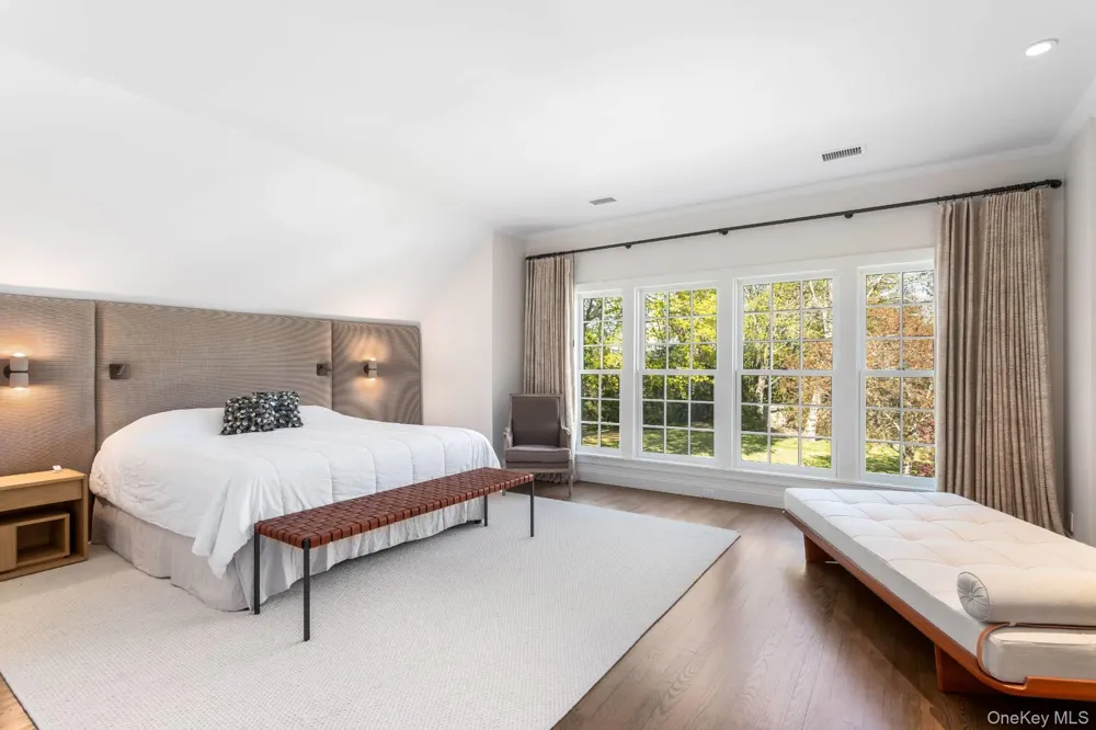 48 Sheppard Street Quiogue, NY 11978