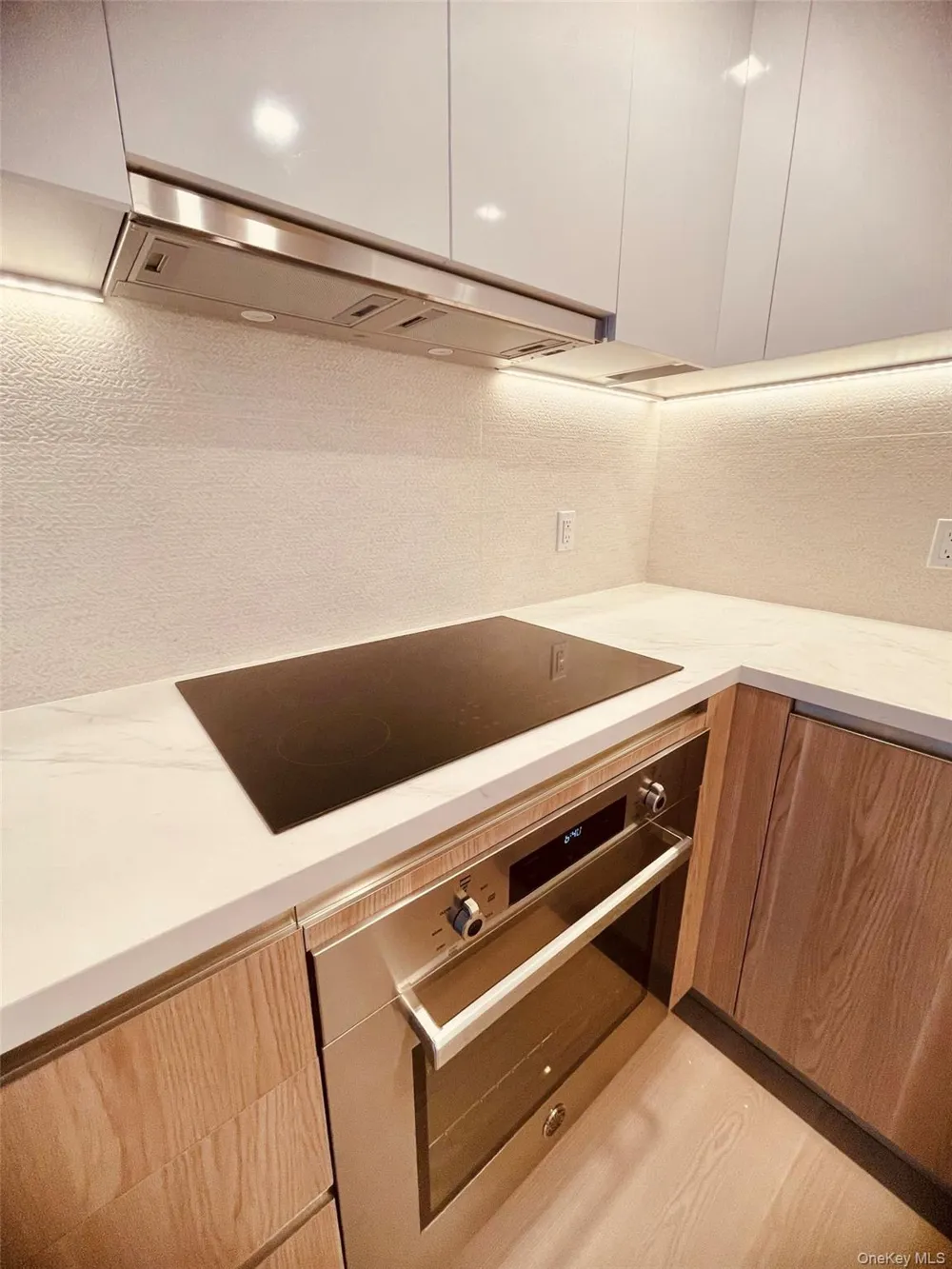 27-09 40TH AVENUE #3D Long Island City, NY 11101