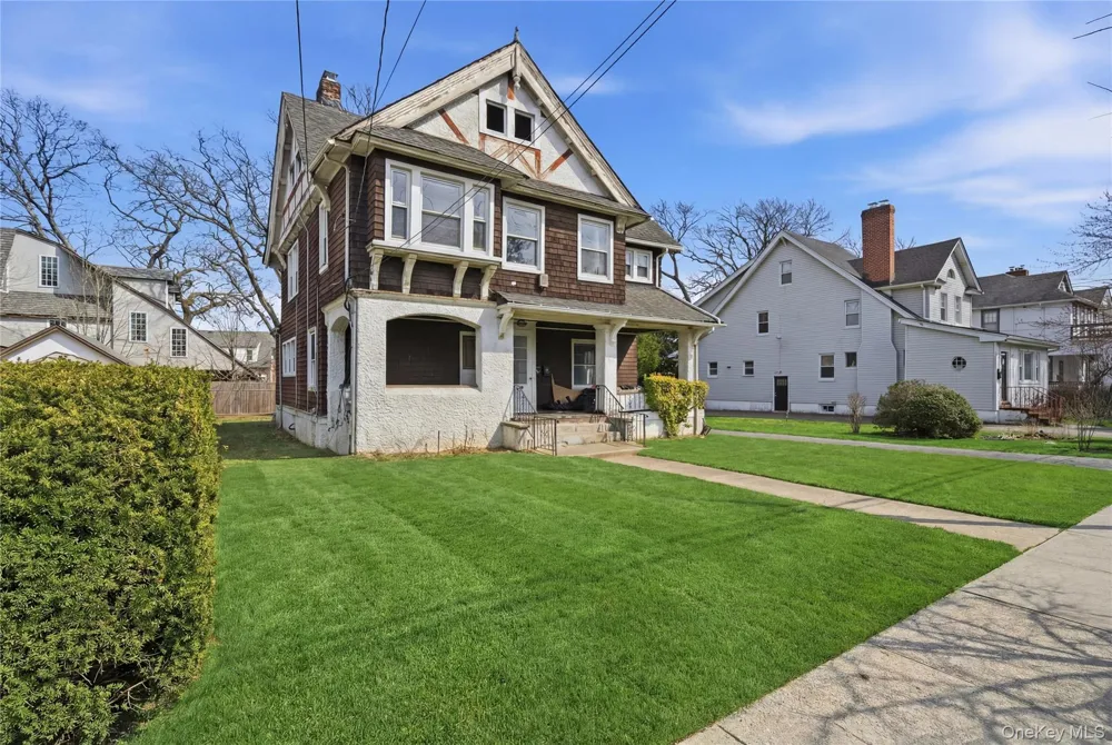 1046 Dickens Street Far Rockaway, NY 11691