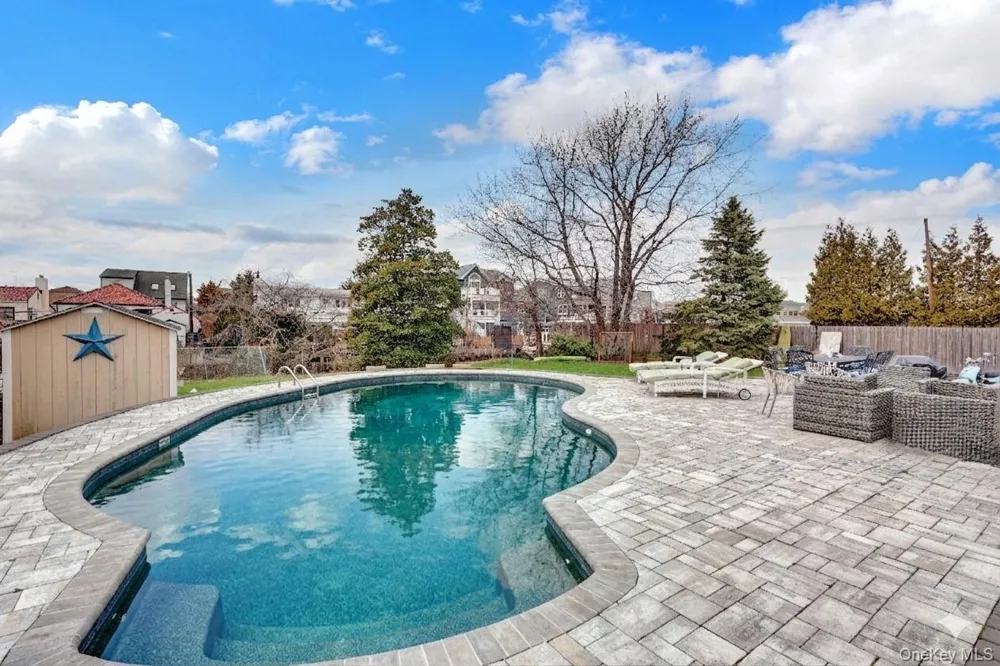 197 Blackheath Road Lido Beach, NY 11561