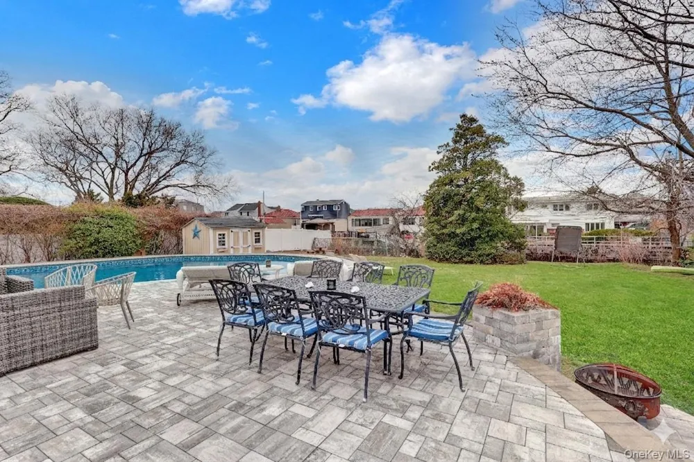 197 Blackheath Road Lido Beach, NY 11561