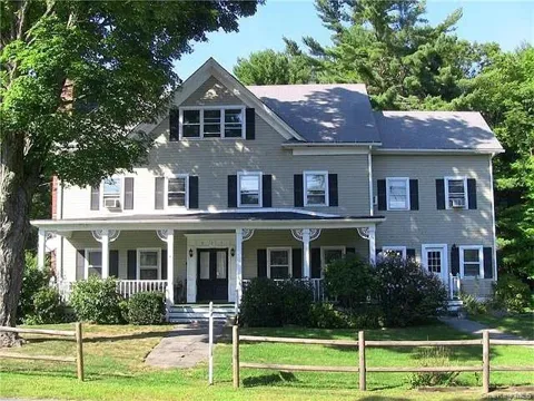 824 Peenpack Trail