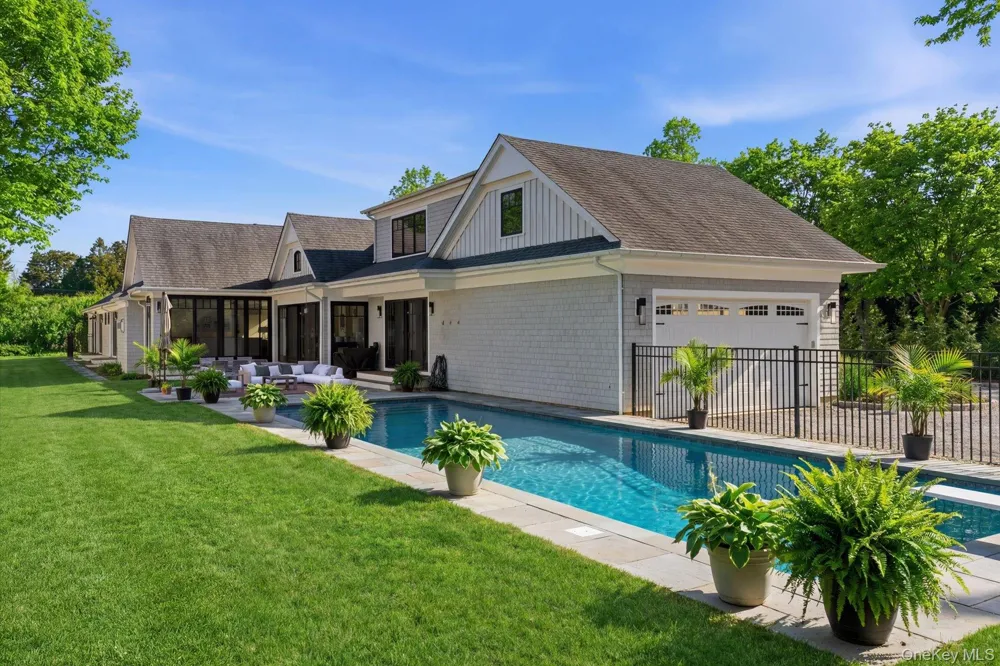 4 Post Lane Quogue, NY 11959