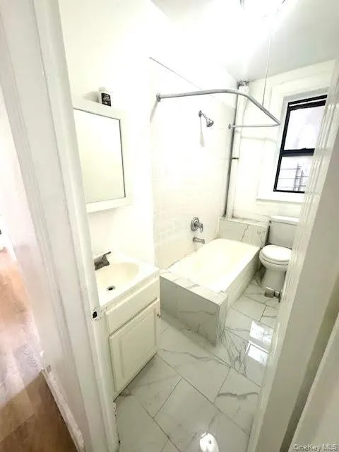 30 Macombs Place #24 New York (Manhattan), NY 10039