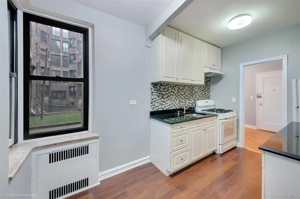 41-09 41st Street #1A Sunnyside, NY 11104
