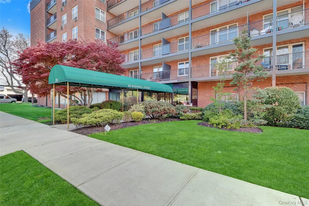 20 Wendell Street #26E Hempstead, NY 11550
