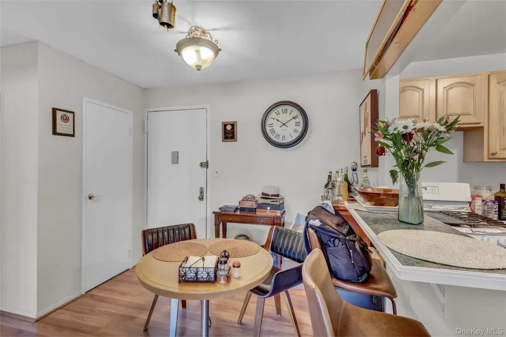 20 Wendell Street #26E Hempstead, NY 11550