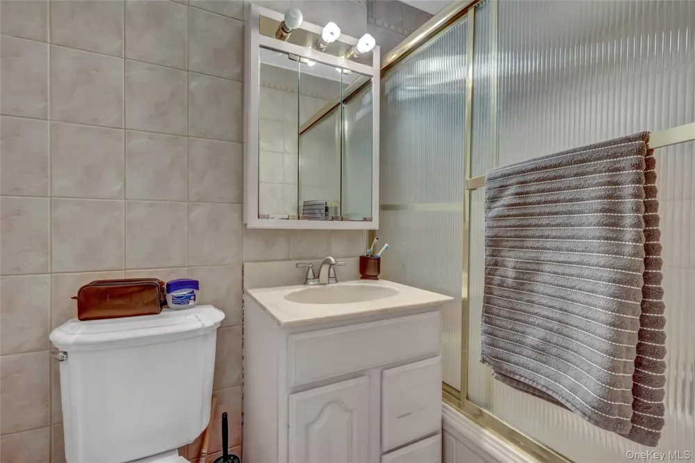 20 Wendell Street #26E Hempstead, NY 11550