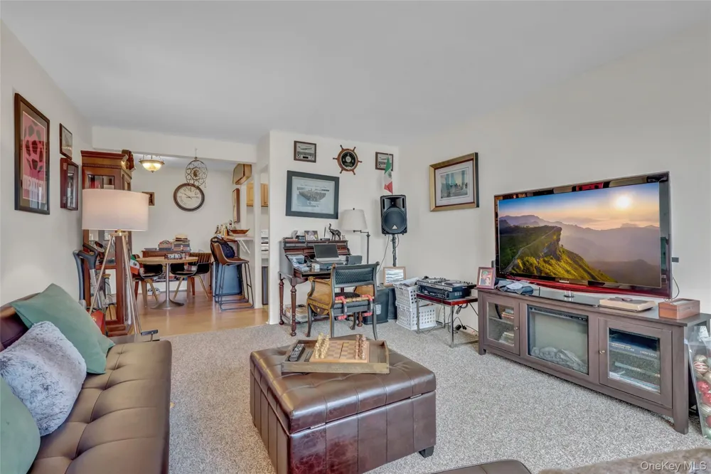 20 Wendell Street #26E Hempstead, NY 11550