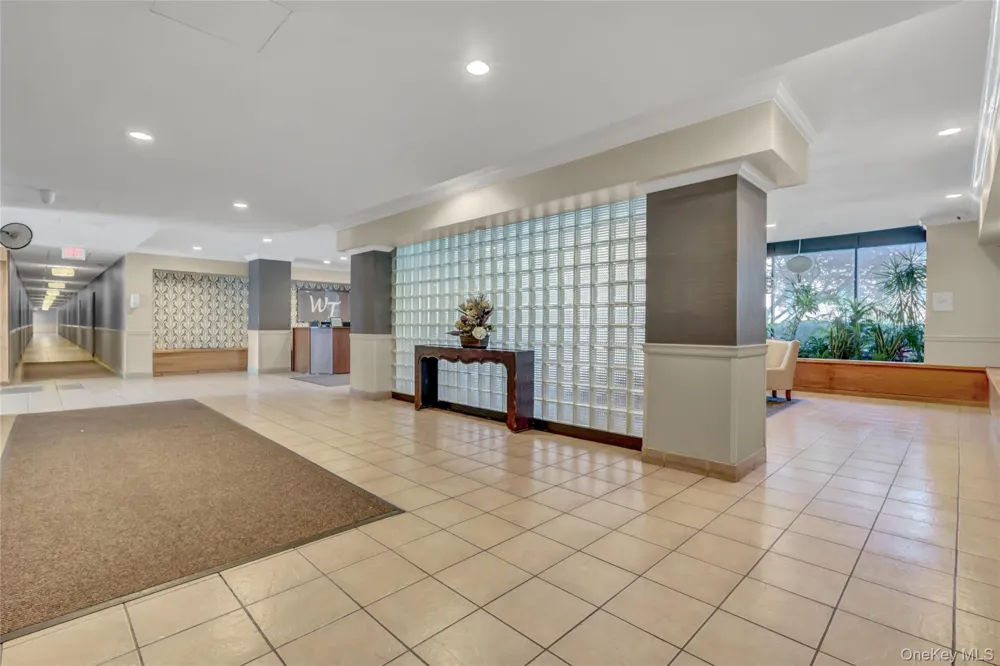 20 Wendell Street #26E Hempstead, NY 11550