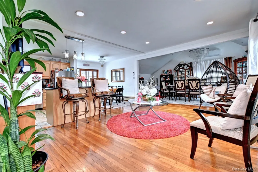 12 Bruce Lane Kings Park, NY 11754