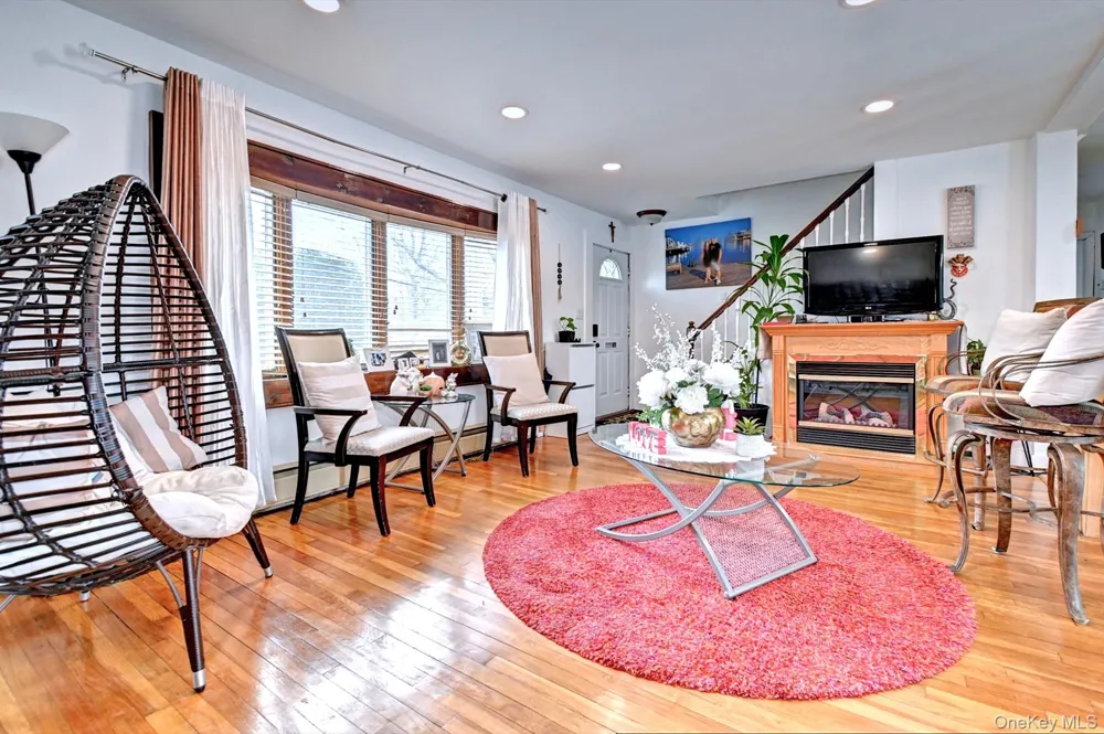 12 Bruce Lane Kings Park, NY 11754