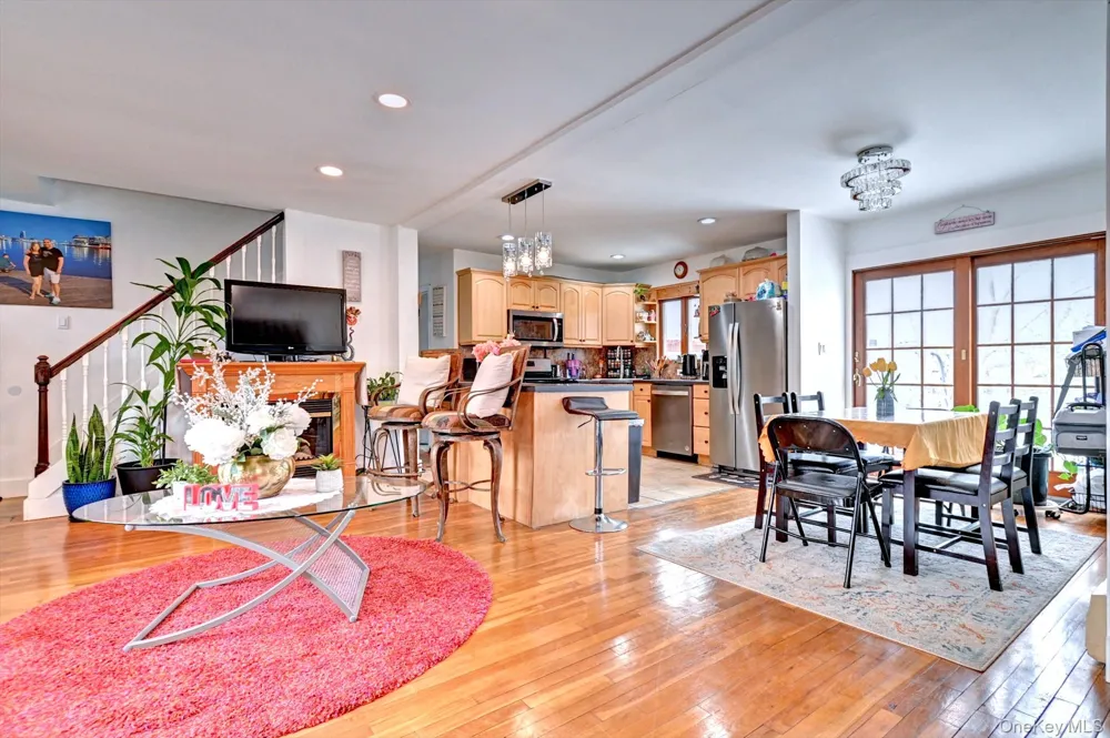 12 Bruce Lane Kings Park, NY 11754