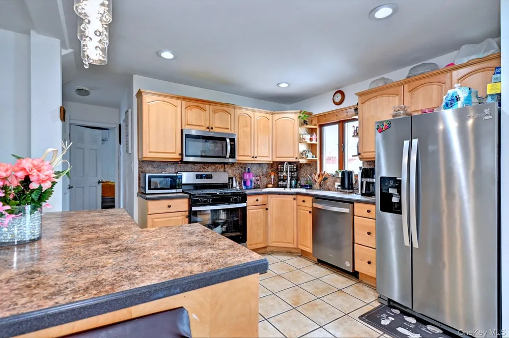 12 Bruce Lane Kings Park, NY 11754
