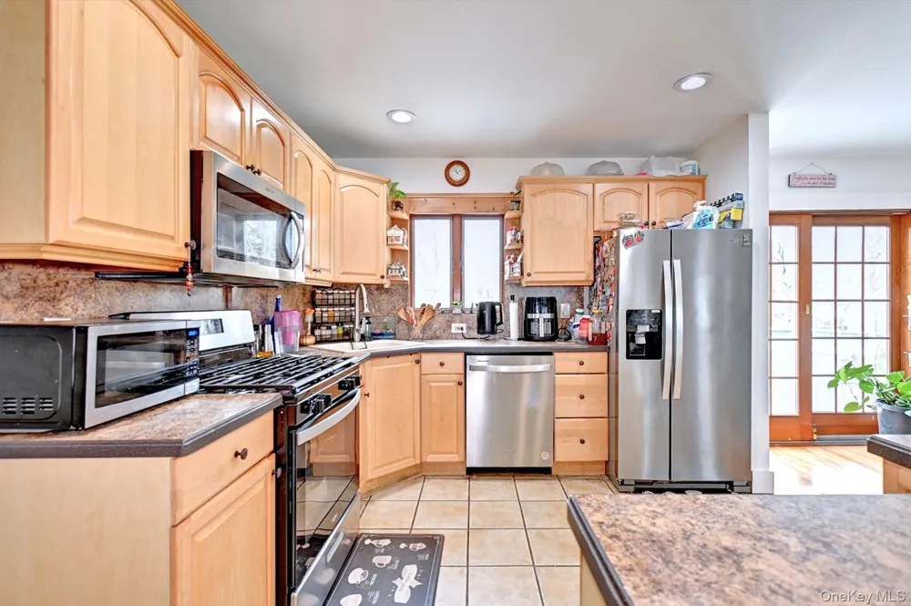 12 Bruce Lane Kings Park, NY 11754