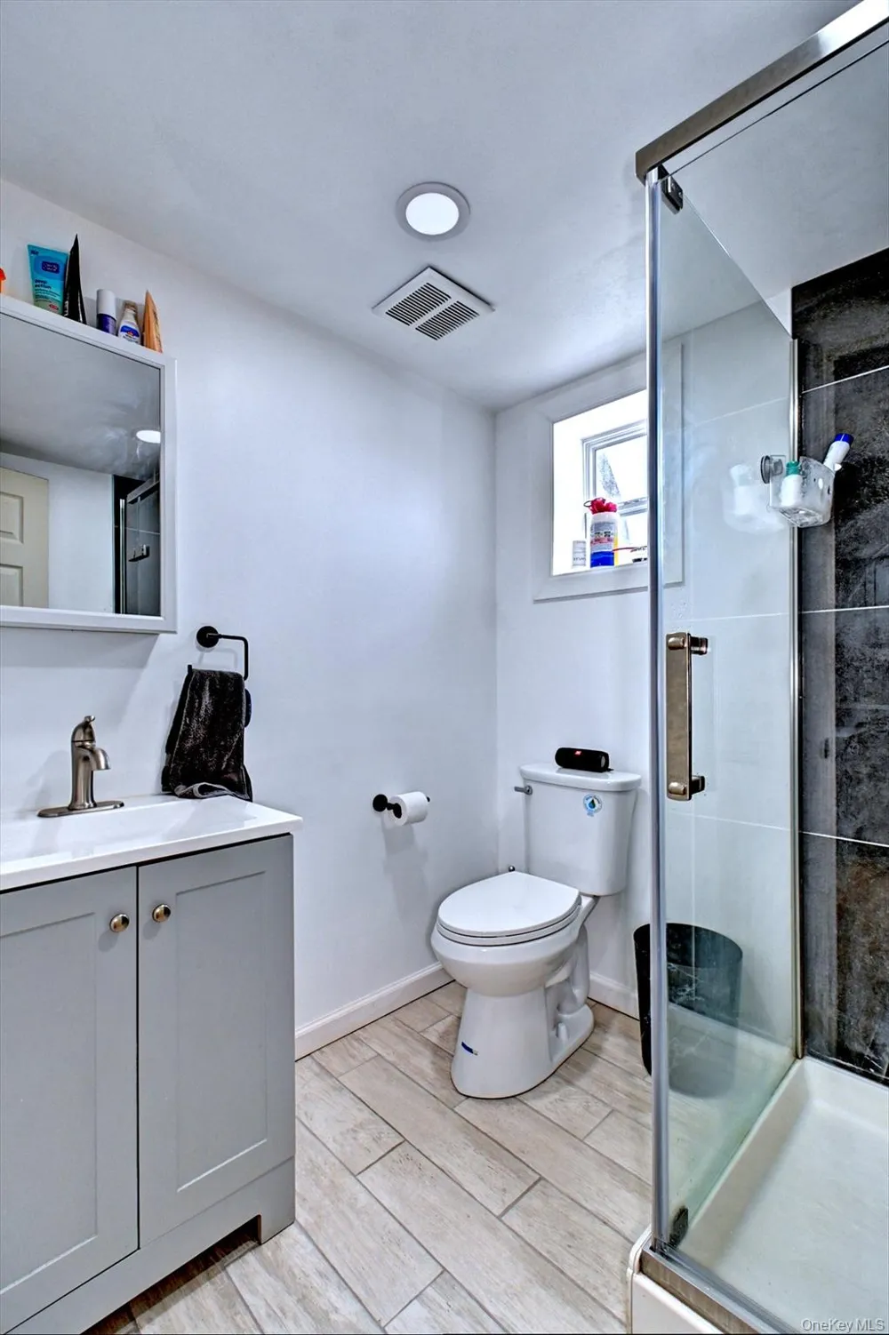 12 Bruce Lane Kings Park, NY 11754