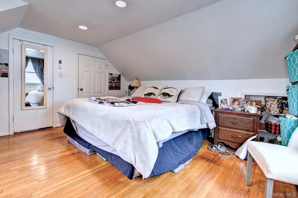 12 Bruce Lane Kings Park, NY 11754
