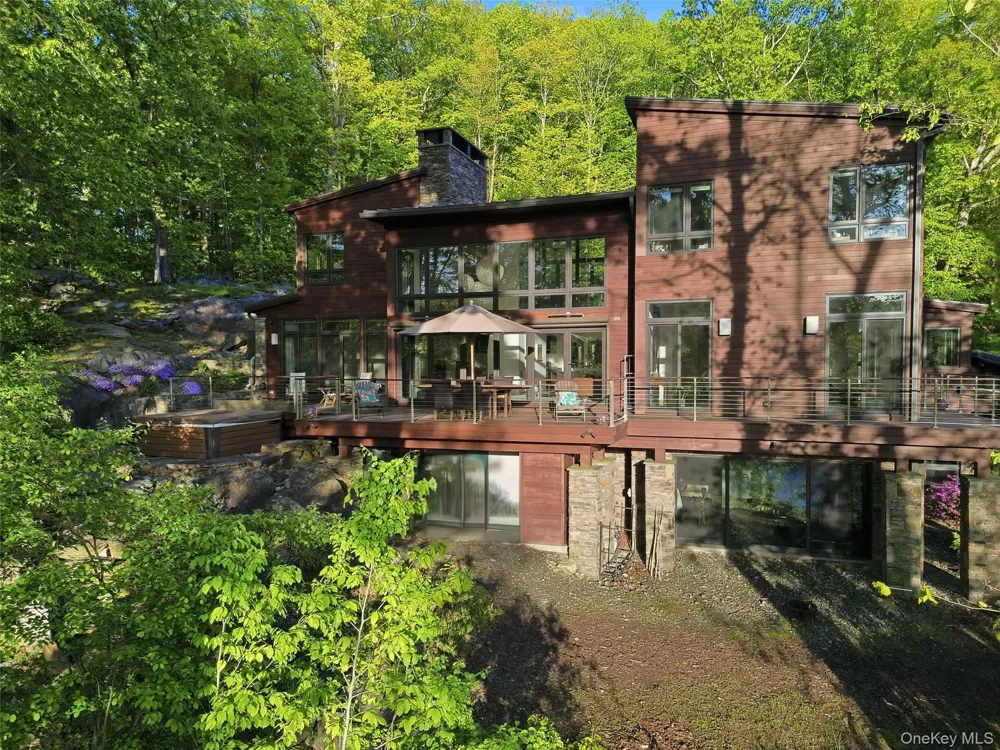 2 Lakeridge Drive Armonk, NY 10504