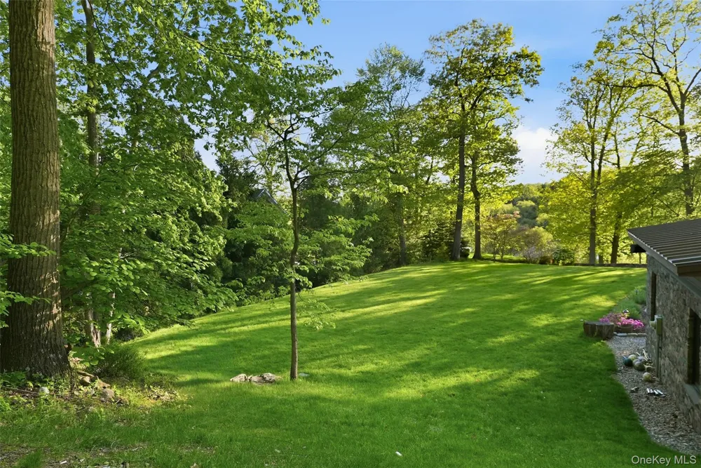2 Lakeridge Drive Armonk, NY 10504