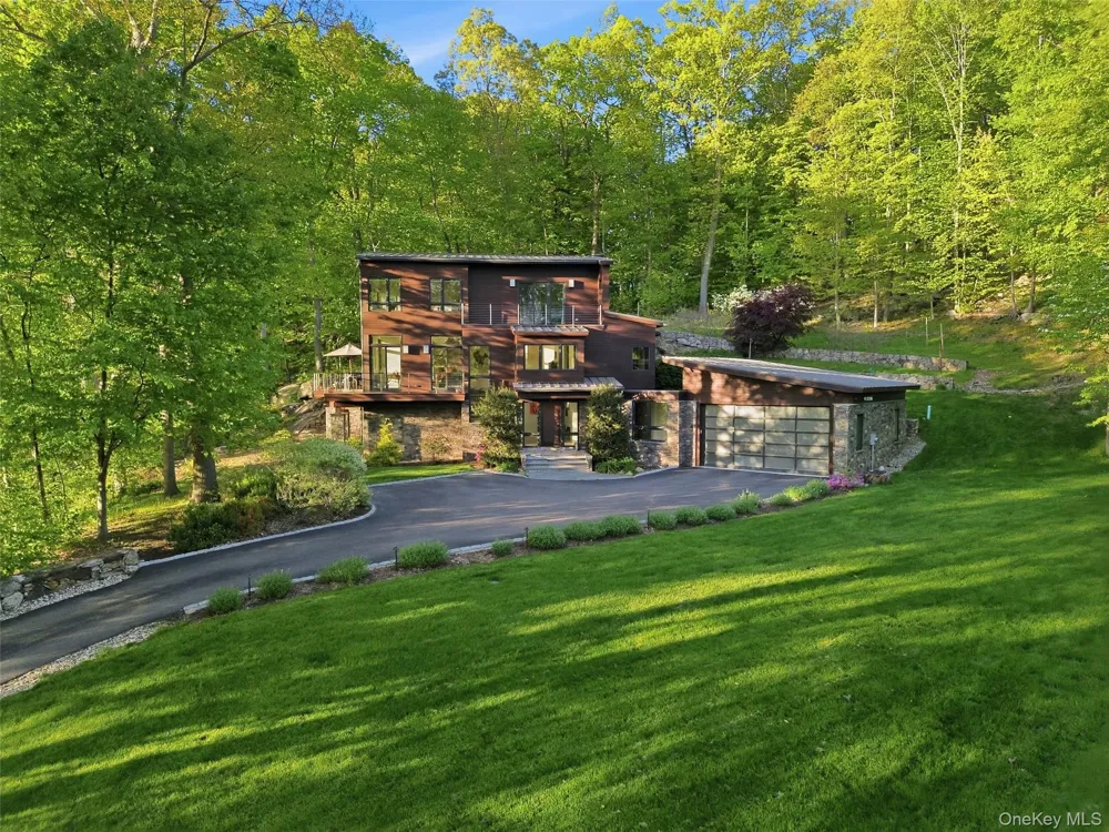 2 Lakeridge Drive Armonk, NY 10504